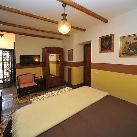 La Canonica Dei Fiori - Anna Fendi Country House Hotel Ronciglione  Luaran gambar