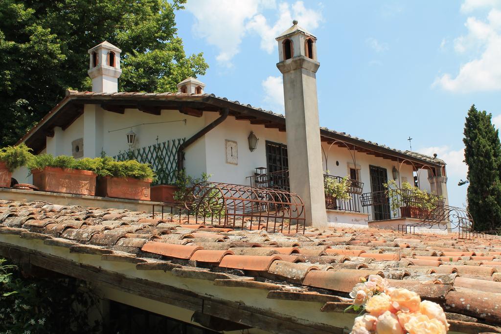 La Canonica Dei Fiori - Anna Fendi Country House Hotel Ronciglione  Luaran gambar
